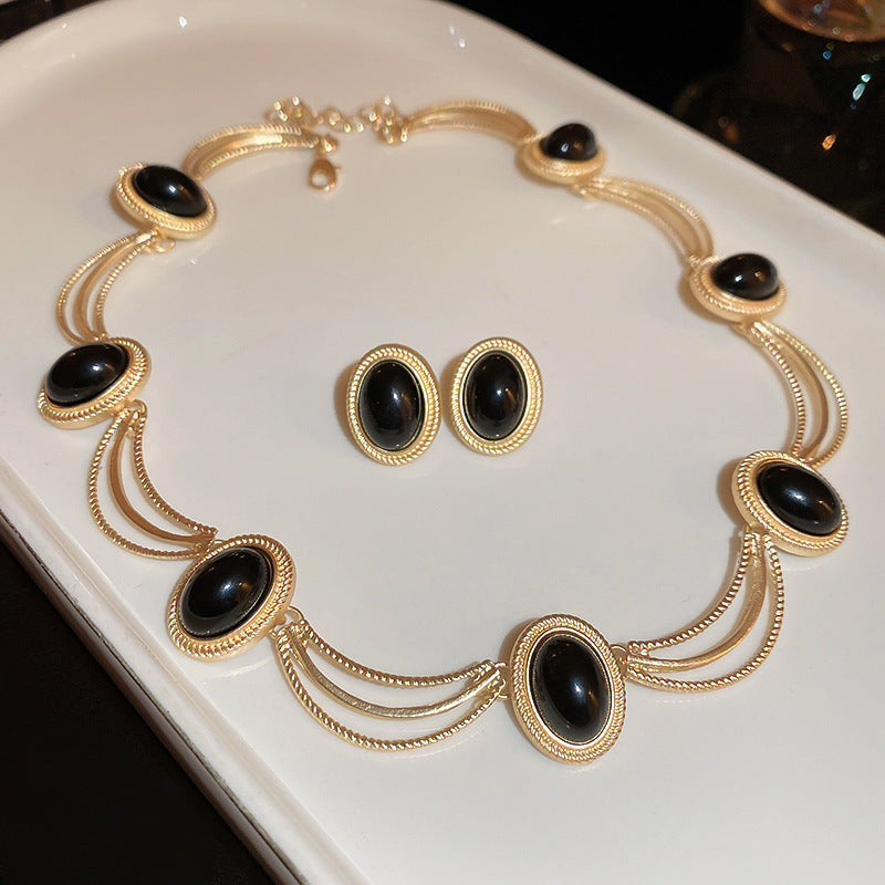 5814ef3c-caf0-4722-a824-c3b816b1a963-Max