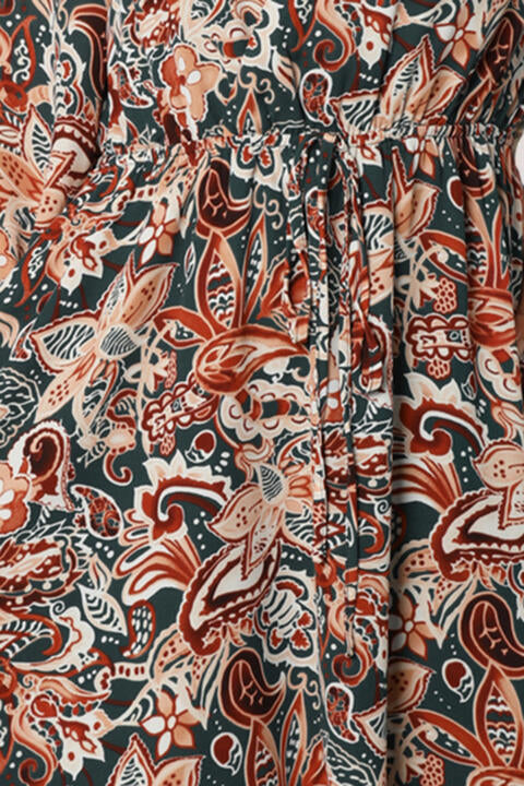 d60fd3e4e6fe49a2869f64997813fc06-Min